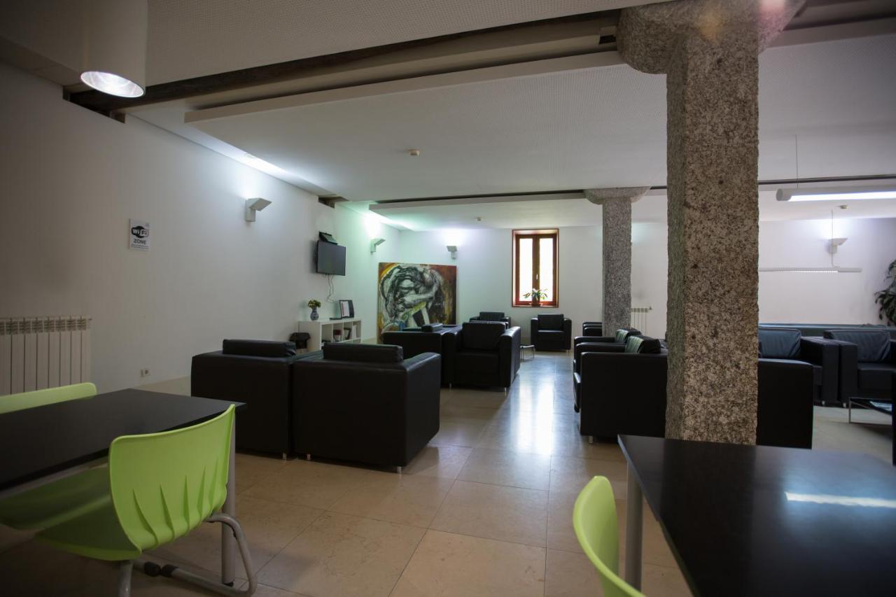 Hi Guimaraes - Pousada De Juventude Exterior photo