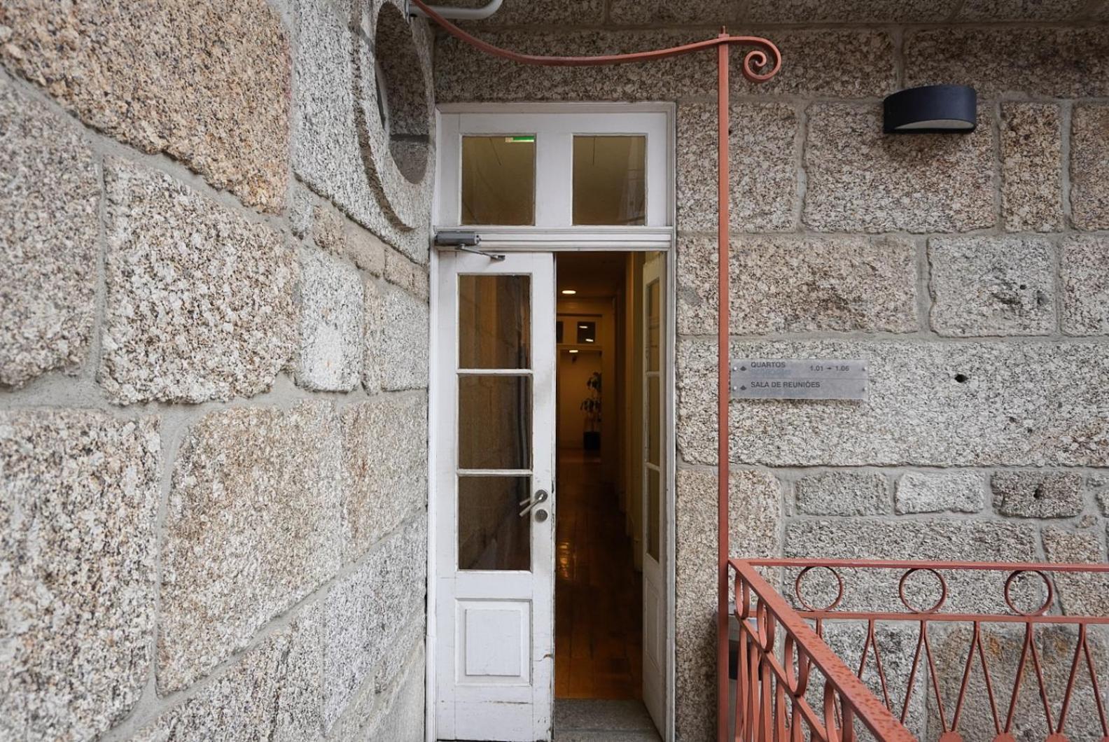 Hi Guimaraes - Pousada De Juventude Exterior photo